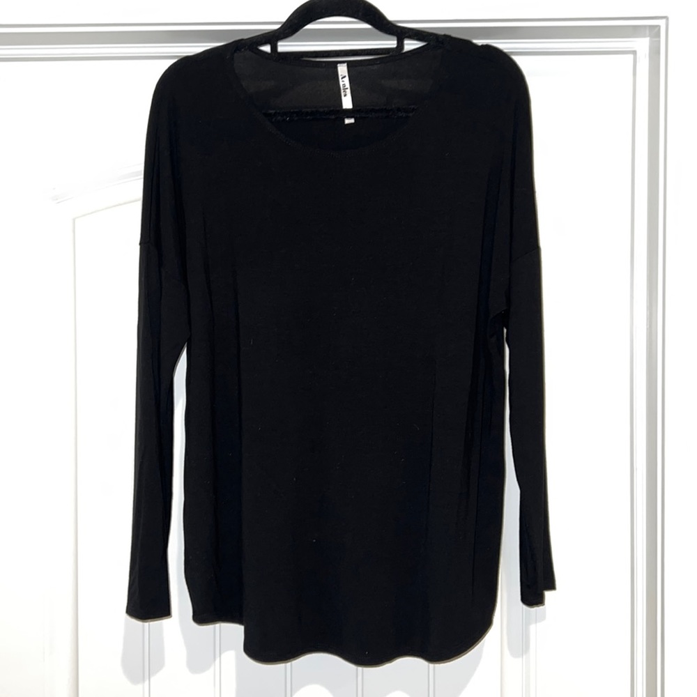 Local boutique cute long sleeve tee shirt.
